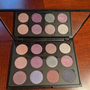 Winterberry Eyeshadow Pallette